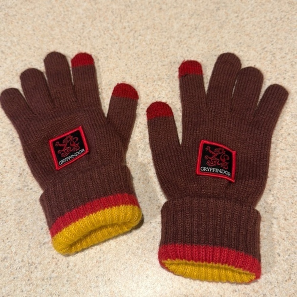 Gryffindor Emblem‎ Adult Gloves